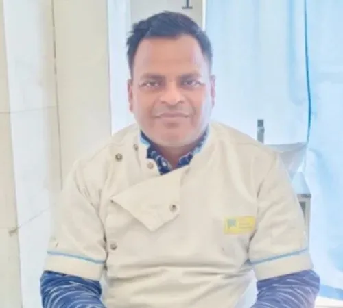 Dr. Ratan - Sr. Dental Surgeon & Implant Specialist at India Dental Academy